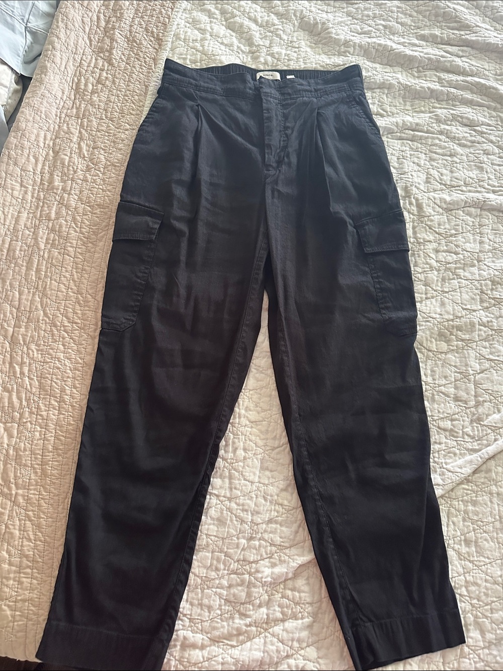 Vince euc linen cargo capri pants cropped